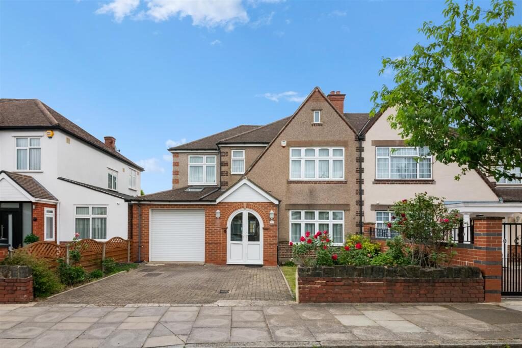Property main image