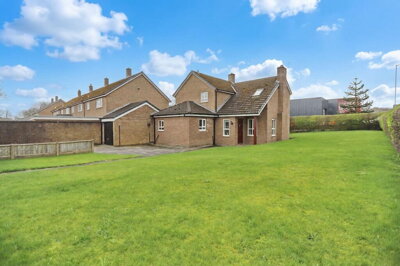 Property on Bury New Road, M45 7SY