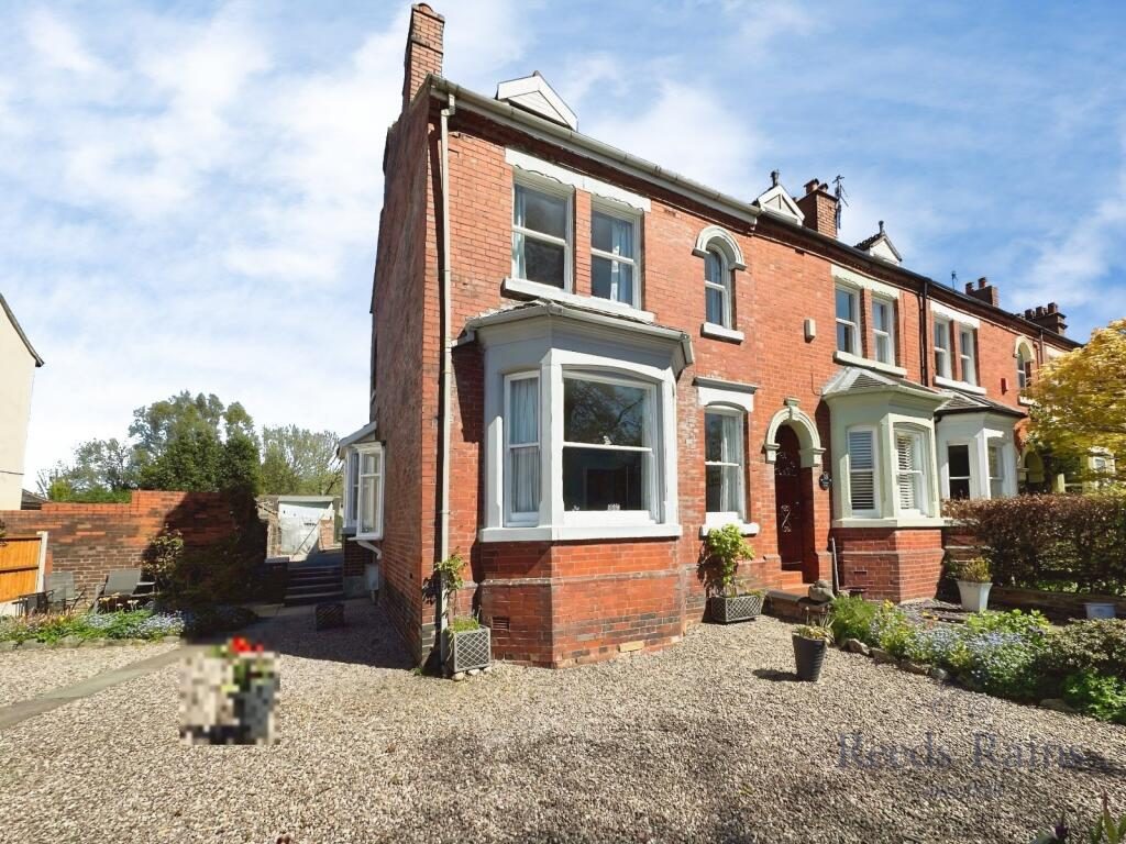 Terraced House