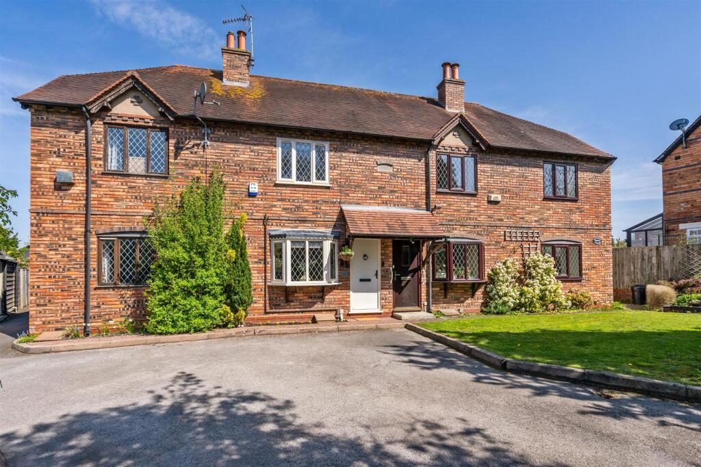 Terraced House
