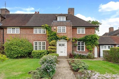 Property on Cotman Close, NW11 6PT