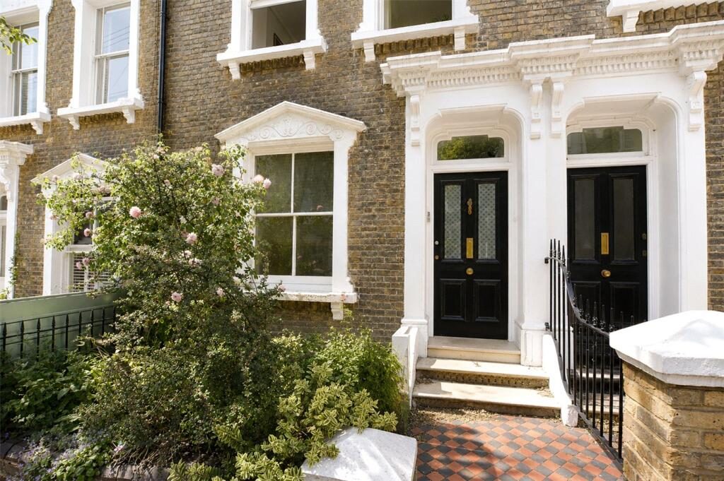 Property main image
