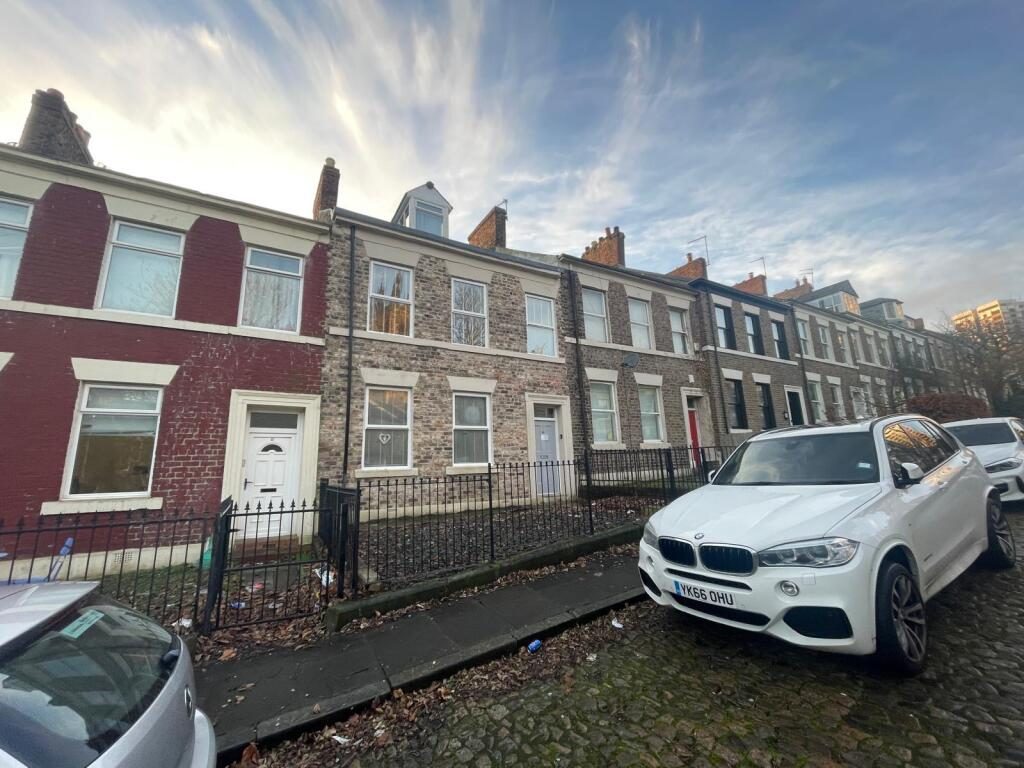 Property main image