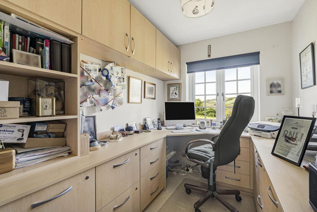 Thumbnail 25