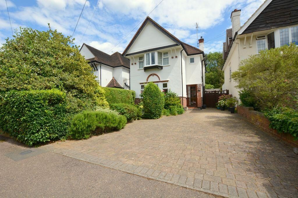 Property main image