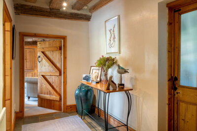 Property on Far Street, LE12 6TZ