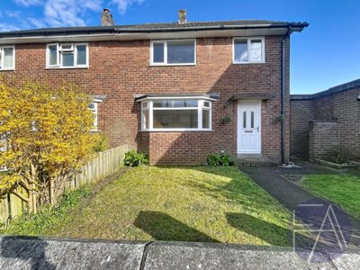 Property on Bradshaws Lane, PR8 3LQ