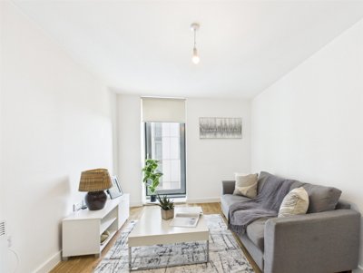 Property on Michigan Avenue, M50 2HH