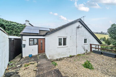 Property on Begwyns Bluff, HR3 5SR