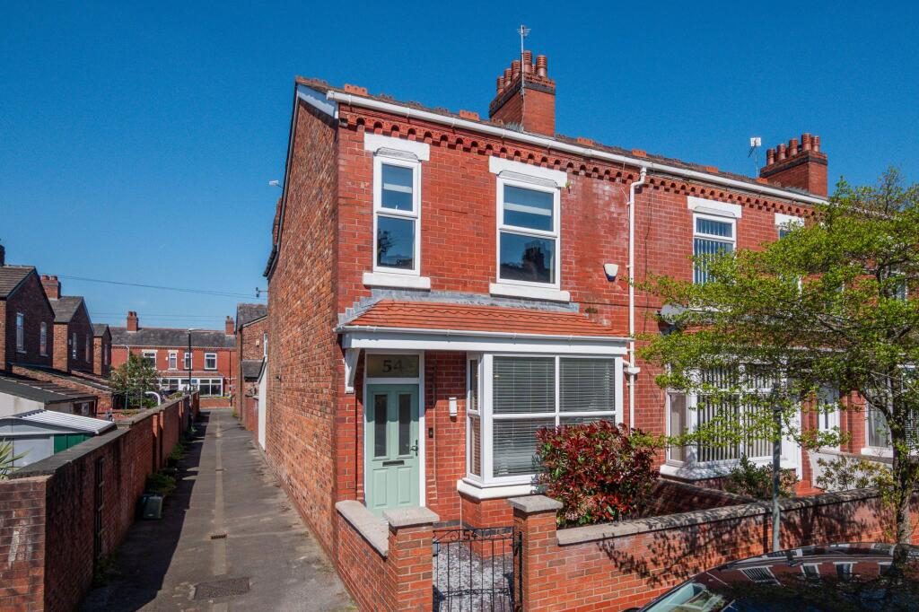 Terraced House