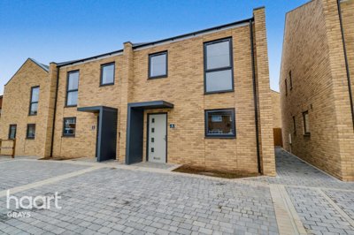 Property on Grosvenor Road, RM16 3BT