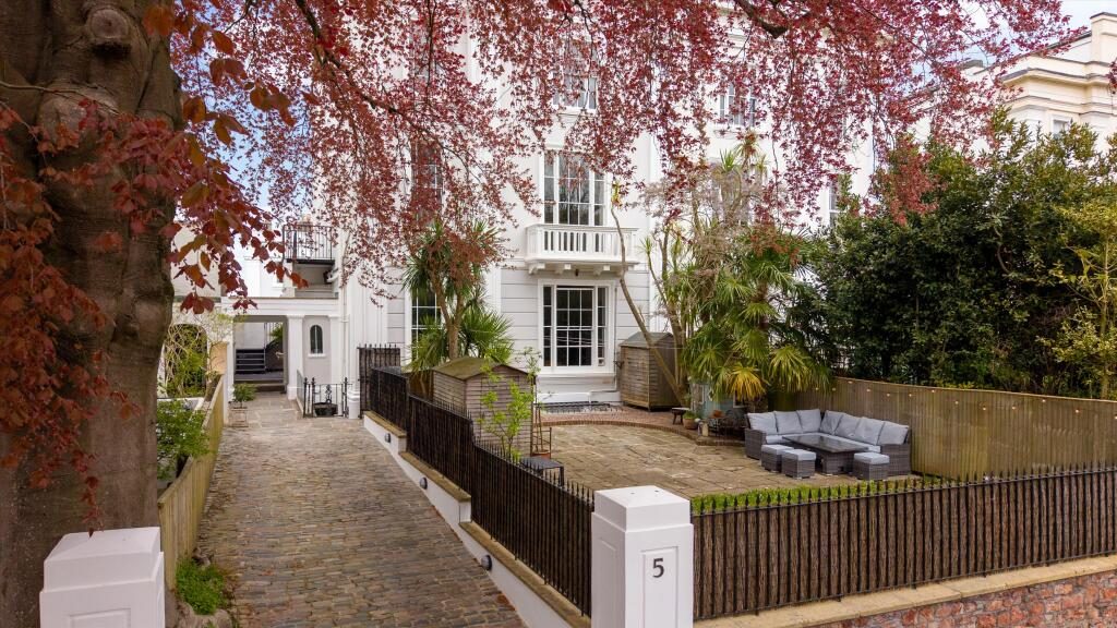 Maisonette