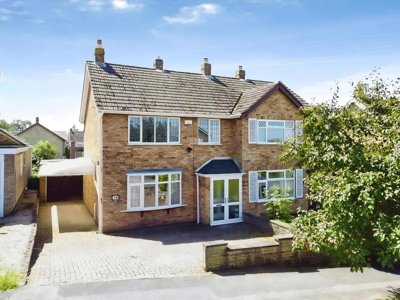 Property on Roseway, CV13 6HQ