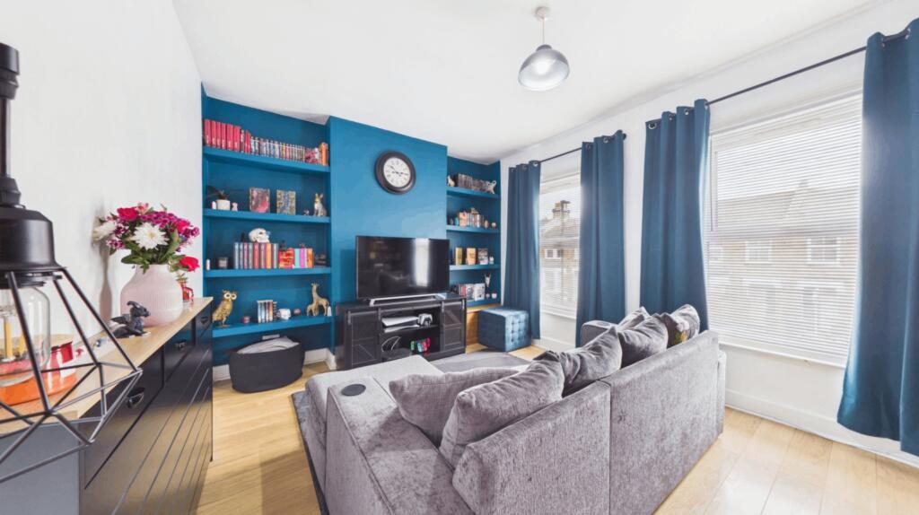 Property main image