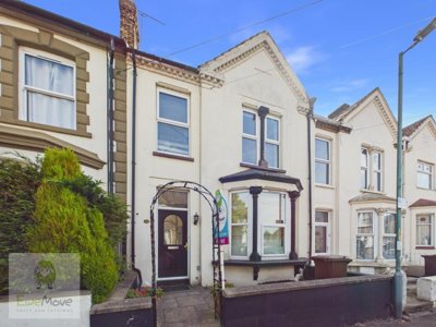 Property on Kingswood Road, ME7 1DZ