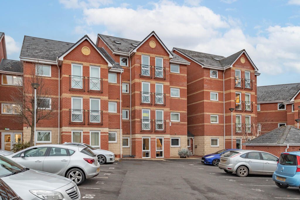 Property main image