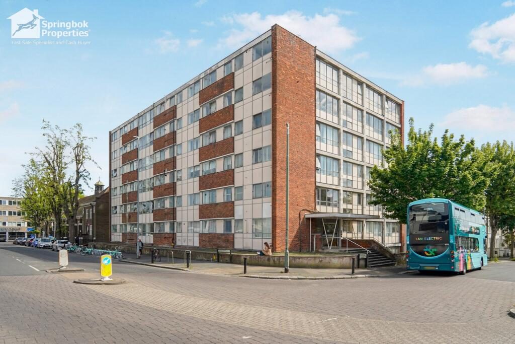 Property main image