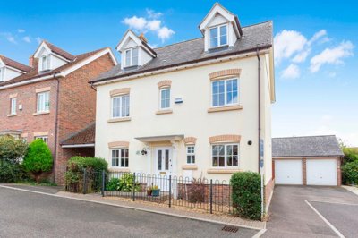 Property on Yalbury Wood Way, SP8 4GR