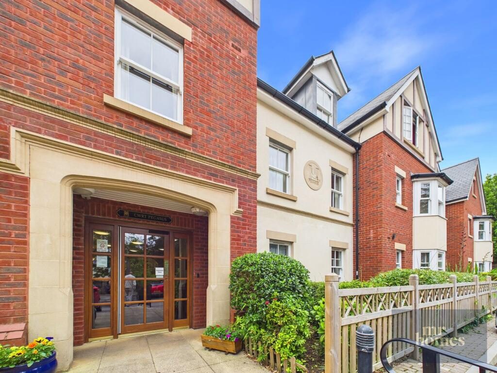 Property main image