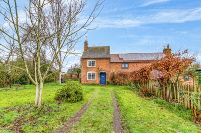 Property on Gilberts End, WR8 0AS