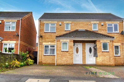 Property on Elmton View, S80 4PG