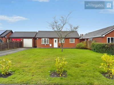 Property on Nantlais, LL11 3YY