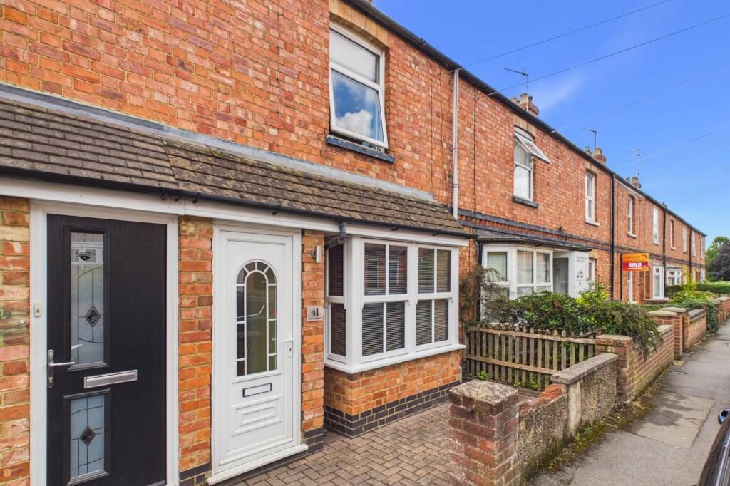 Property main image
