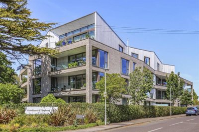 Property on BH13 7JL