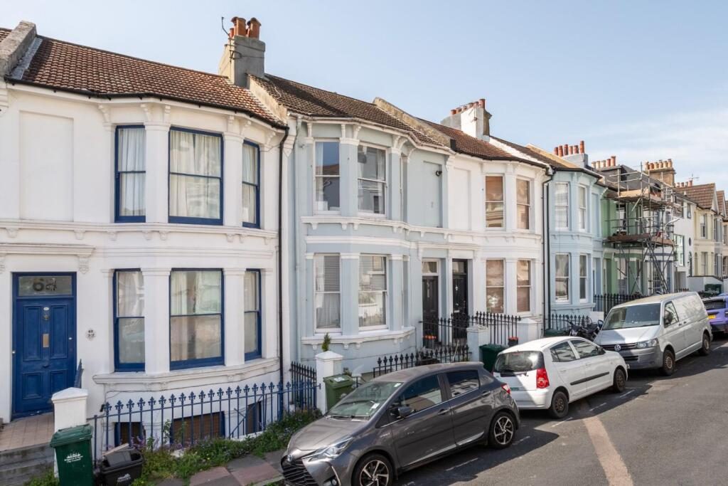Property main image