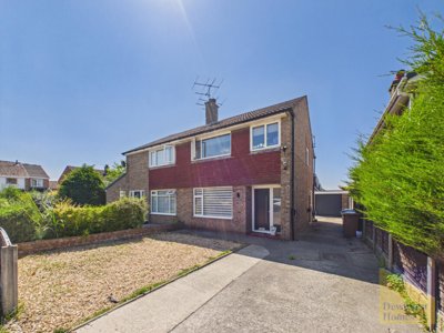 Property on Larchwood, PR1 0YA