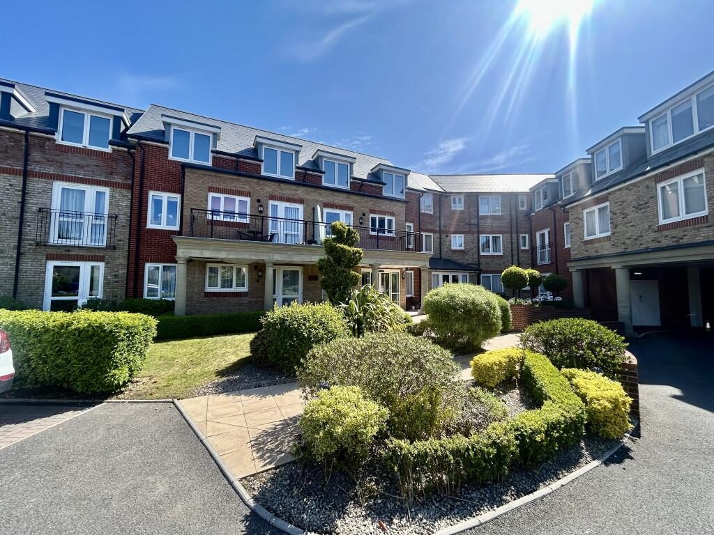 Property main image