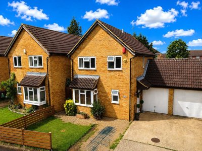 Property on Ravenhill Way, LU4 0XU