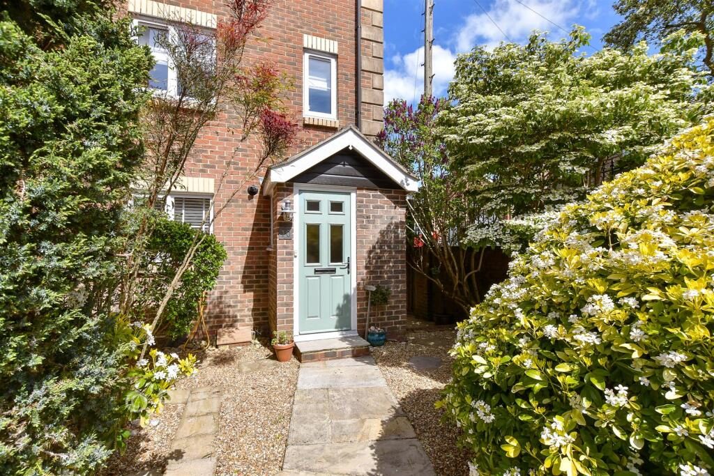 Terraced House