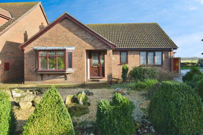 Property on Wood View, DN17 3UG