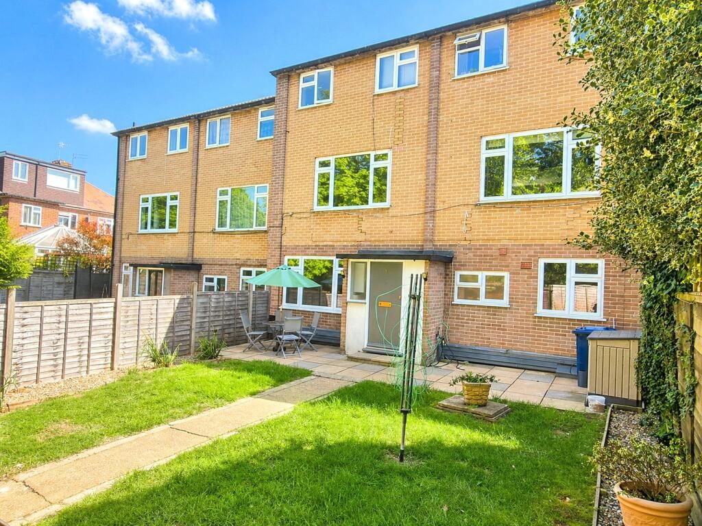 Property main image