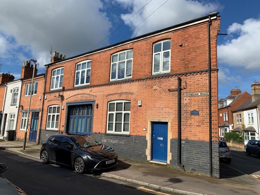 Property main image