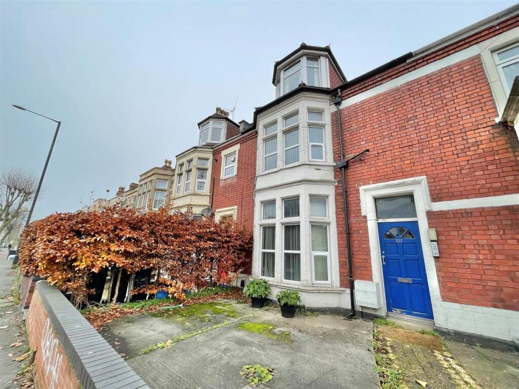 Property main image