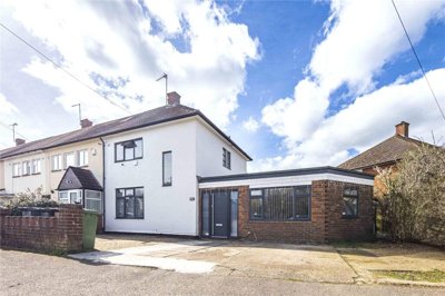 Property on Haggerston Road, WD6 4BU