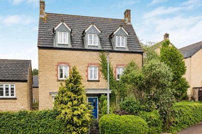 Property on Treffry Road, TR1 1UF