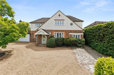 Property on Broomleaf Road, GU9 8DQ
