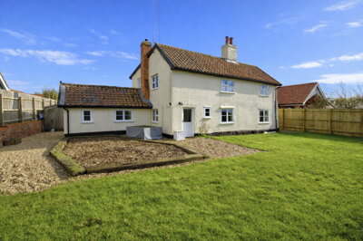 Property on Langshaw Close, IP13 9TF