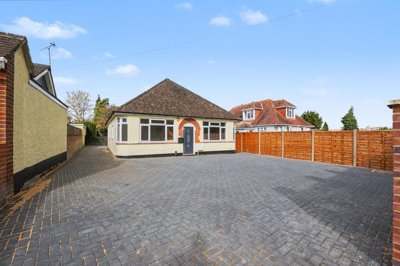 Property on Maidstone Road, ME8 0NW