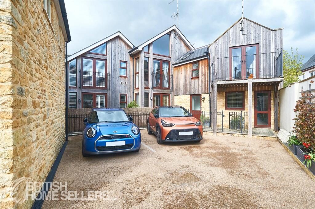 Terraced House