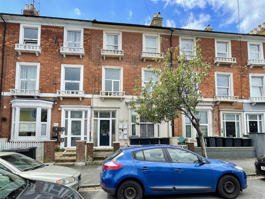 Property main image
