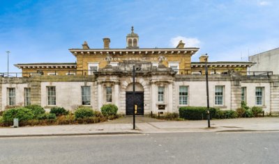 Property on Canute Road, SO14 3FJ