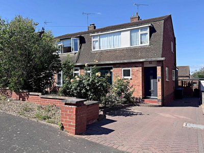 Property on Lunn Avenue, CV8 1DS