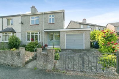 Property on Heol Dewi, LL57 4LU