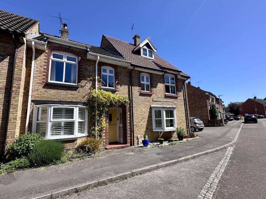 Property main image