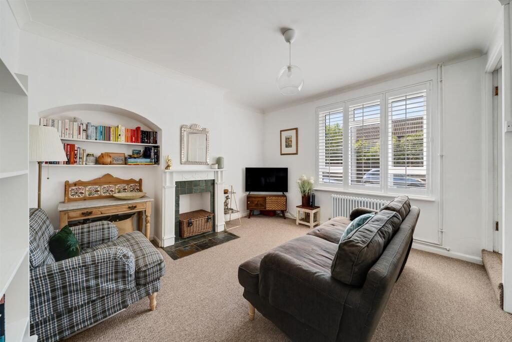 Property main image
