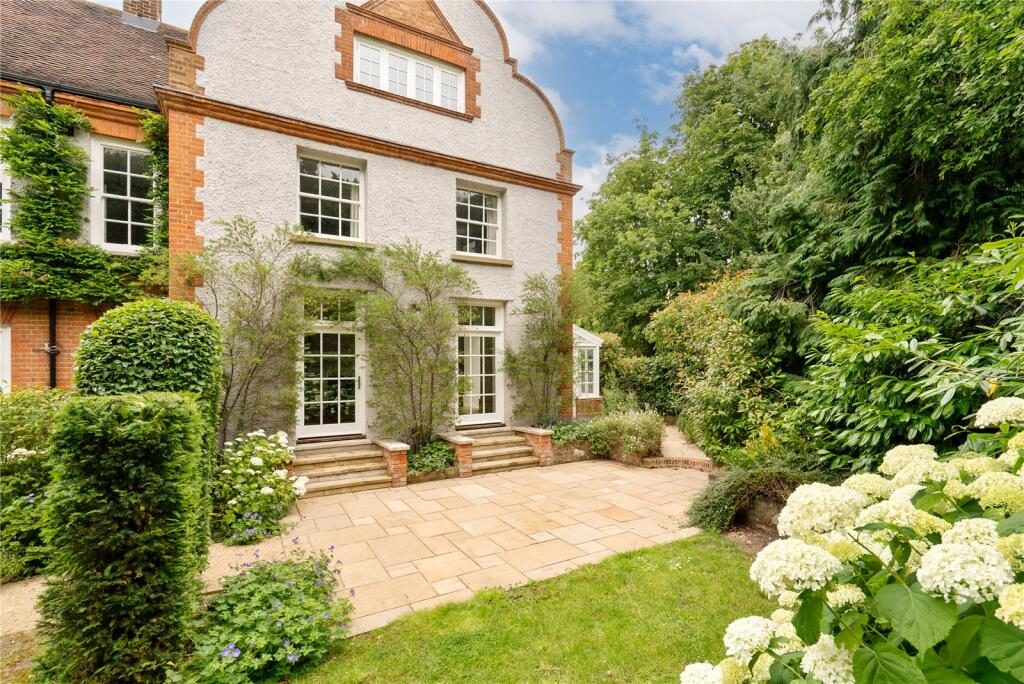Terraced House